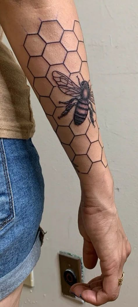 Honey Comb Tattoo Men, Geometric Bee Tattoo Honeycomb, Honeycomb Arm Tattoo, Homey Comb Tattoo Design, Honey Comb Leg Tattoo, Honey Comb Tattoo Designs, Honeycomb Tattoo Geometric, Honeycomb Bee Tattoo, Bee Hive Tattoo Design