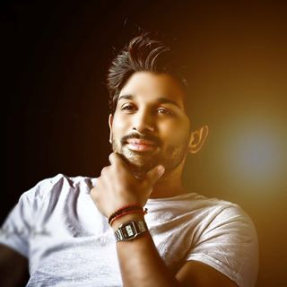 Brown Eyes Aesthetic, Dj Movie, Sai Pallavi Hd Images, Famous Indian Actors, Allu Arjun Hairstyle, Men Fashion Photoshoot, Best Whatsapp Dp, Mens Photoshoot Poses, New Photos Hd