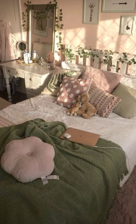 Fairycore Aesthetic Room Ideas, Room Decor Ideas Fairycore, Room Inspo Fairycore, Soft Green Aesthetic Room, Cottage Core Room Inspo Aesthetic, Soft Core Bedroom, Single Bed Ideas Aesthetic, Grunge Fairycore Bedroom, Forest Dorm Room