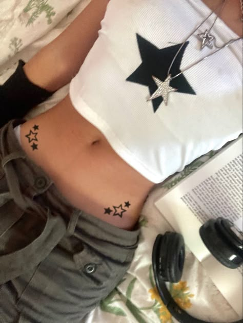 star girl aesthetic headphones grunge archive Hip Stars Tattoo, Stars On Hips Tattoo, Y2k Hip Tattoo, Stars Hip Tattoo, Headphones Grunge, Star Hip Tattoo, Tattoo Chart, Star Girl Aesthetic, Waist Tattoos