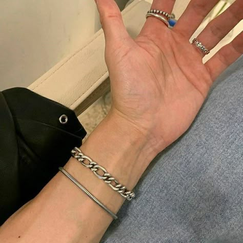 Attractive Hands Men With Rings, Underneath The Sycamore Tree, Veiny Hands, Chains Aesthetic, Jess Mariano, Sycamore Tree, Bts Texts, Boys Jewelry, Jewelry Set Design