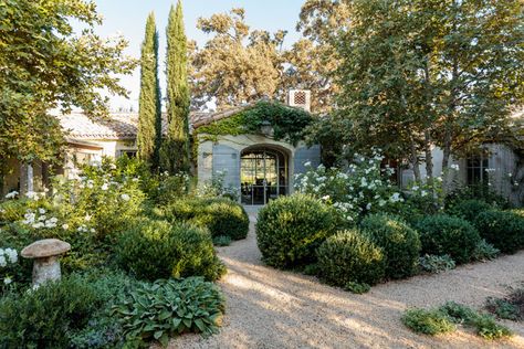 Farm Landscaping, Mediterranean Garden Design, Patina Farm, Farmhouse Landscaping, Mediterranean Garden, French Garden, Romantic Homes, Lush Garden, French Country Style