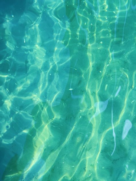 Blue Green Ocean Aesthetic, Turquoise Water Aesthetic, Aquamarine Blue Aesthetic, Tropical Ocean Aesthetic, Ocean Green Eyes, Blue Green Aesthetic Background, Ocean Green Aesthetic, Seaglass Aesthetic, Green Ocean Aesthetic