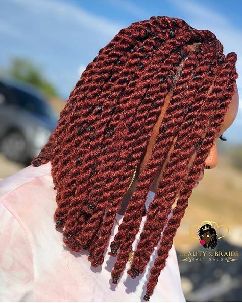 Short Yarn Twist, Marley Twist Hairstyles Medium, Short Marley Twists Styles, Yarn Twist Hairstyles Short, Yarn Braids Styles, Yarn Twists, Marley Twist Hairstyles, Protective Style Braids, Twist Cornrows