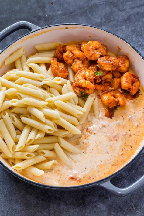 Learn how to make the ultimate homemade creamy Cajun shrimp pasta recipe that is made with a creamy cajun sauce and shrimp! Cajun Pasta Sauce, Creamy Cajun Sauce, Cajun Pasta Recipes, Pasta And Shrimp, Creamy Cajun Shrimp, Penne Noodles, Creamy Cajun Shrimp Pasta, Shrimp Pasta Recipe, Pasta With Shrimp