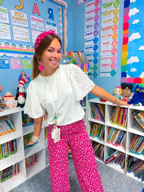 Second grade teacher, outfit ideas, ootd, teacher Colorful Teaching Outfits, Teacher Outfits When Its Hot Out, Early Childhood Education Teacher Outfits, Cute Elementary School Outfits, March Teacher Outfits, Fun Kindergarten Teacher Outfits, Second Grade Teacher Outfits, Summer Preschool Teacher Outfits, Nursery School Teacher Outfits