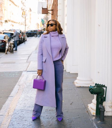 #purpleoutfit #monochromatic #monochromestyle #monochromeoutfits Purple Monochrome Outfit, Monochromatic Outfit Fall, Pink Monochromatic Outfit, Purple Monochromatic, Going Live Tonight, Purple Monochrome, Colorful Winter Outfits, Outfits Purple, Winter Coat Outfits