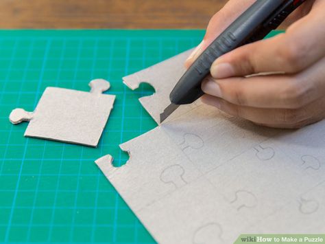 diy puzzle-Christmas Hailey, Sam, Janessa, Hannah Puzzle Piece Crafts, Create Your Own Puzzle, Puzzle Maker, Kids Wagon, Cardboard Puzzle, Diy Puzzle, Make Your Own Puzzle, Puzzle Photo, Diy Puzzles