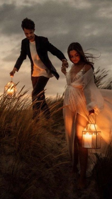 Lantern Photography, Ring Cleaner, Disney World Wedding, Pre Wedding Photoshoot Outdoor, Pre Wedding Poses, Photoshoot Themes, Romantic Photos, Prewedding Photography, Pre Wedding Photoshoot