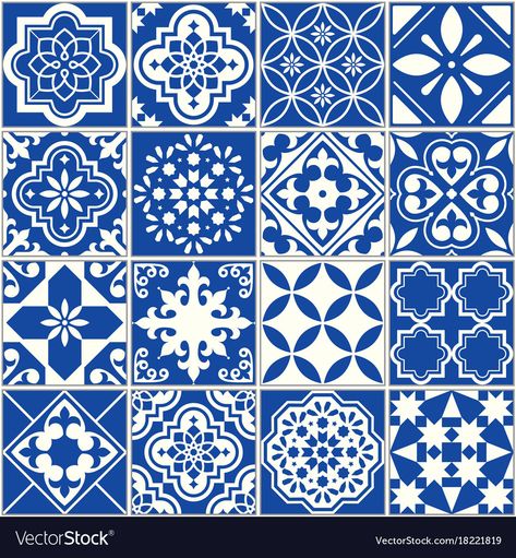 Blue Mosaic Tile, Moroccan Tiles Pattern, Tiles Backsplash, Portuguese Tile, Warm Home Decor, Floral Mosaic, Lisa Bonet, Traditional Tile, Portuguese Tiles