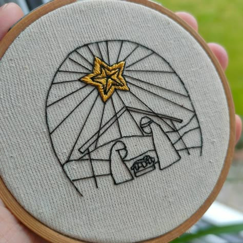 Nativity Scene Embroidery, Nativity Embroidery Patterns, Embroidery Nativity, Embroidered Nativity, Nativity Embroidery, Christmas Decor Nativity, Embroidery Hoop Ornaments, Embroidery Christmas Gifts, Embroidery Hoop Christmas