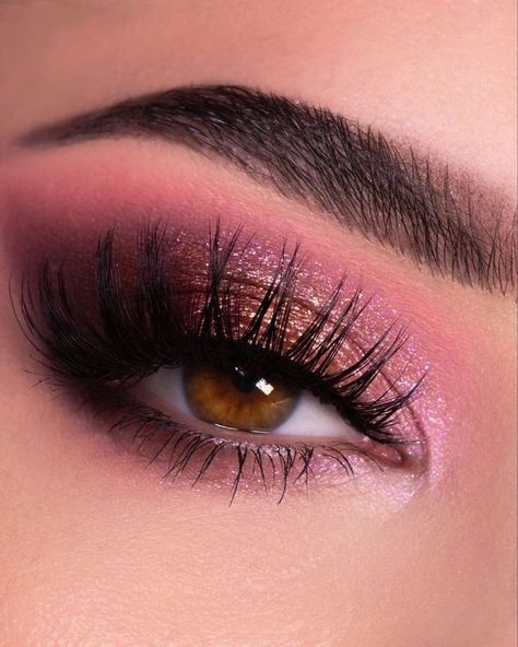 Pink Makeup Soft, Prom Makeup For Brown Eyes, Nabla Cosmetics, Pink Smokey Eye, Pink Eyeshadow Look, Eye Makeup Images, Gold Eye Makeup, Prom Eye Makeup, Pink Eye Makeup