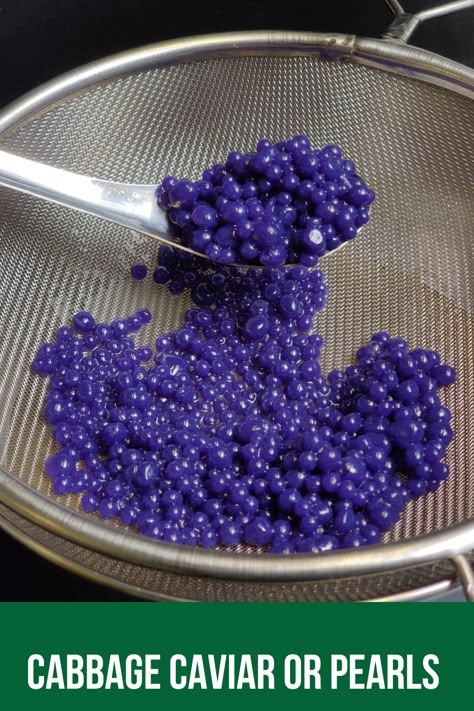 Learn how to make this cabbage caviar in a few minutes. Use this to bring that wow effect to any meal. This will impress any guest. Molecular Gastronomy Plating, Caviar Pearls, How To Make Purple, Molecular Food, Molecular Gastronomy Recipes, Small Bites Appetizers, Work Recipes, Custom Computer, Unique Recipe