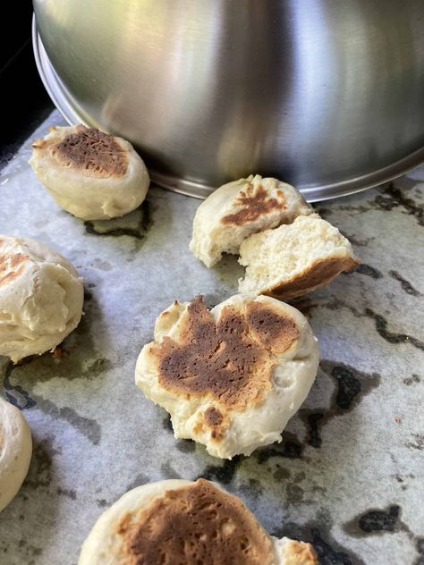 Griddle Biscuits - From Michigan To The Table Griddle Biscuits, Hamburger Gravy, Strawberry Shortcake Dessert, Vegetable Gravy, Fluffy Biscuits, Breakfast Bread Recipes, Griddle Recipes, Griddle Cooking, Chicken And Biscuits