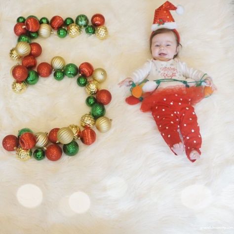 5 month old baby update! Gracefulmommy.com 5 Months Old Photo Ideas, Baby Monthsary Photo Ideas, Baby 5 Month Photo Ideas, 5 Month Old Baby Pictures, 5 Months Baby Photoshoot Ideas, Baby Christmas Pictures, 3 Month Old Baby Pictures, Photo Ideas Christmas, Baby Christmas Photography