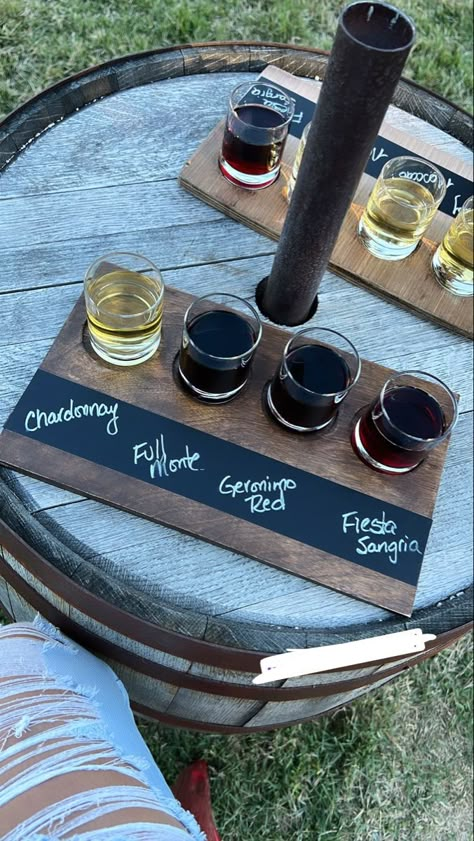 Wine Tasting Fall, Wine Tasting Room Ideas, Vineyard Birthday, Birthday Loading, 24th Birthday Ideas, Oregon Vineyards, Winery Design, Wine Course, Black Women Aesthetic