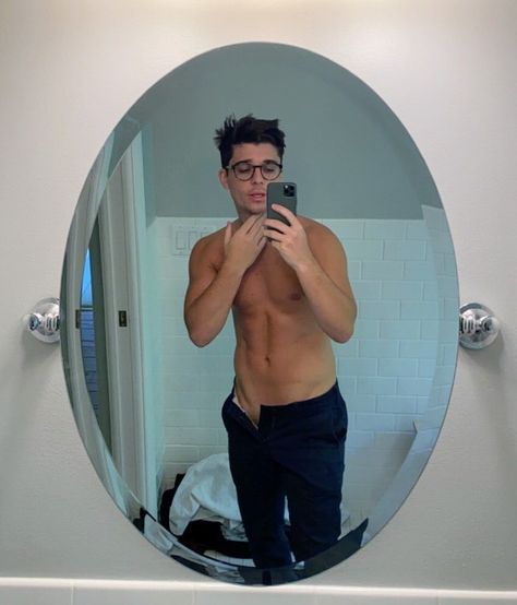 Sean O Donnell, Male Idols, O Donnell, Attractive Guys, His Eyes, Mirror Selfie