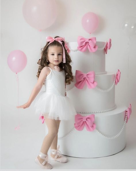 Baby Birthday Dress, Ballet Birthday, First Birthday Decorations, Bday Girl, Barbie Birthday, Birthday Pictures, 3rd Birthday Parties, Smash Cake, 2nd Birthday Parties