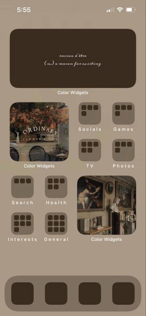 Dark Academia Ios 16 Wallpaper, Academia Aesthetic Homescreen, Dark Academia Aesthetic Iphone, Dark Academia Aesthetic Homescreen, Phone Layout Dark Academia, Light Brown Phone Theme, Iphone Screen Aesthetic Ideas, Art Iphone Layout, Light Academia Iphone Layout