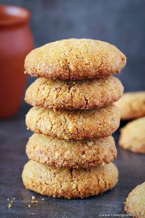 Eggless, refined sugar-free, Oats Atta Cookies, are my new favorite baked goodies. That too healthy! They are easy to make at home with basic pantry ingredients and don't require baking soda and baking powder! They do make the perfectly delightful tea-time accompaniment. #teatime #cookies #eggless #refinedsugarfree #healthy #oats #atta #wholewheat Flour Baking Recipes, Eggless Donut Recipe, Atta Biscuits Recipe, Oat Biscuit Recipe, Atta Recipe, No Egg Recipes, Cookies Recipes Indian, Healthy Oat Cookies, Whole Wheat Cookies