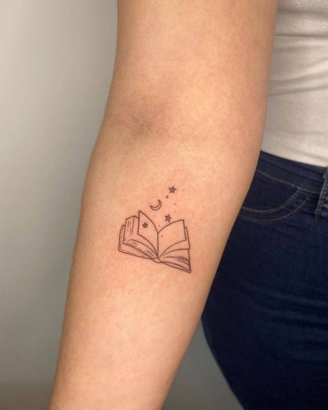 Open Book Tattoo, Reader Tattoo, Teacher Tattoos, Book Tattoos, Meaningful Wrist Tattoos, Bookish Tattoos, Bestie Tattoo, Tattoos For Lovers, Tattoo Design Book