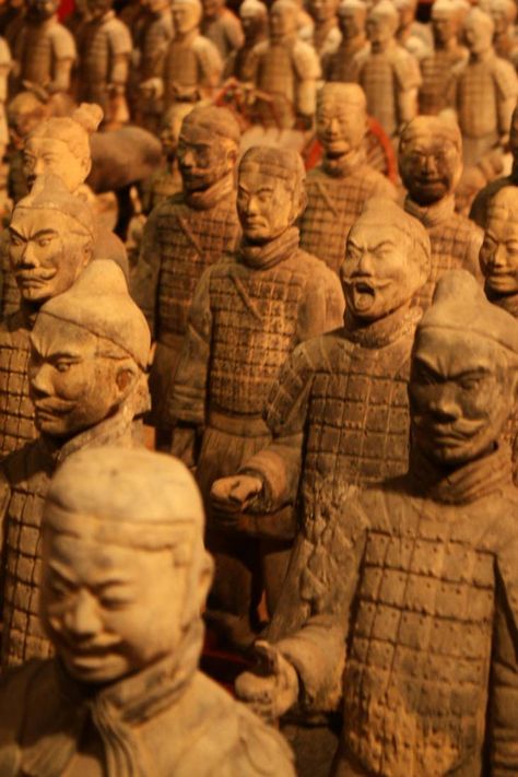 Asian Statues, Golden Empire, Soldier Images, Chinese Dynasty, Qin Dynasty, Terracotta Warriors, Middle Kingdom, Art Premier, Chinese History