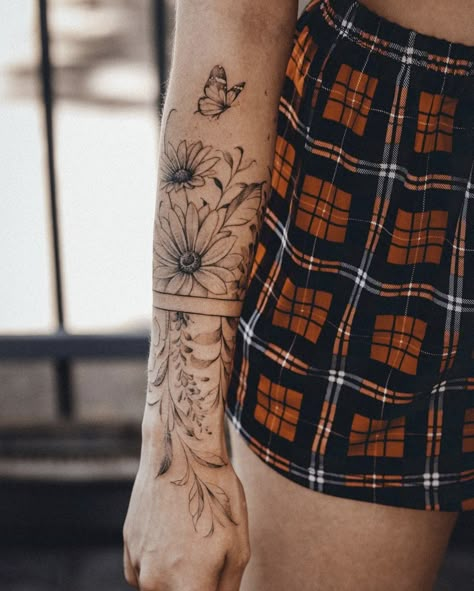 Botanical Wrap Tattoo Upper Arm, Floral Arm Band Tattoo For Women, Floral Arm Band Tattoo, Fine Line Floral Tattoo Sleeve, Botanical Wrap Tattoo, Shoulder Tattoo Quotes, Tattoo Upper Arm, Classy Tattoos For Women, Girl Thigh Tattoos