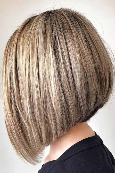 Popular And Stylish Cuts Blonde Color #bobhaircut #stackedbob #haircuts #mediumhair #straighthair A Line Haircut, Line Bob Haircut, Angled Bob Haircuts, Best Bob Haircuts, Stacked Bob Haircut, Stacked Bob, Medium Bob, Angled Bob, Inverted Bob