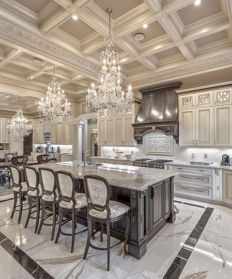 Kitchen Design Big, Mansion Interior Kitchen, Mansion Kitchen Luxury, Mansion Kitchen, Luxurious Kitchens, Trendy Kitchen Design, Grand Kitchen, Elegant Kitchen Design, Modern Home Bar