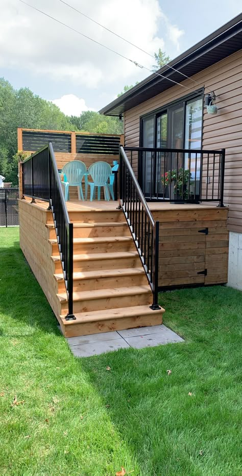 Mobile Home Exteriors, Patio Deck Designs, Wooden Deck, Mobile Home Porch, Deck Designs Backyard, Aesthetic Garden, Deck Designs, Casa Exterior, Garden Aesthetic