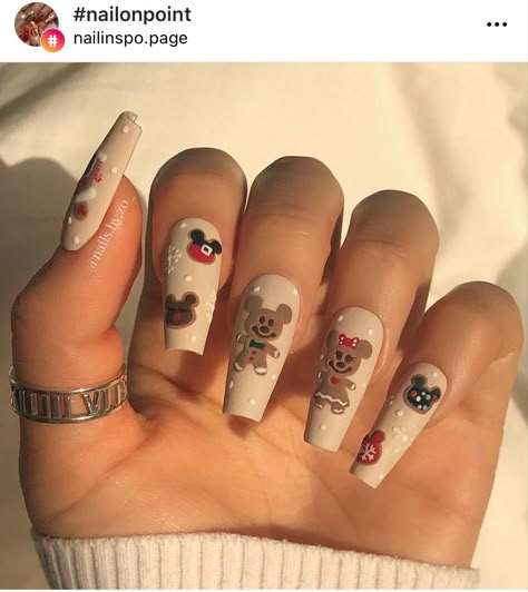 Disneyland Nails, Disney Christmas Nails, Mickey Mouse Nails, Disney Acrylic Nails, Mickey Nails, Cute Christmas Nails, Winter Nails Acrylic, Christmas Gel Nails, Colorful Nails