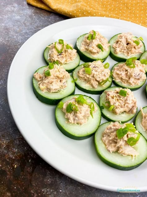 Sweet Potato Appetizers, Tuna Cucumber, Cucumber Snacks, Glazed Sweet Potatoes, Cucumber Bites, Healthy Appetizer, Spicy Tuna, Tuna Recipes, Healthy Food Dishes