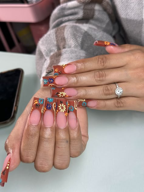 Mexican Nails Aesthetic, Mexican French Tip Nails, Mexican Style Acrylic Nails, Barro Inspired Nails, Nail Ideas Mexican Style, Mexican Gel Nails, Mexican Short Nails, Cantarito Inspired Nails, Traditional Mexican Nails