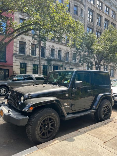 Black 2 Door Jeep Wrangler, Jeep Wrangler Aesthetic, Jeep Wrangler Girly, Dream Car Jeep, Grey Jeep, 2 Door Jeep, Dream Cars Range Rovers, Tactical Truck, Car Jeep