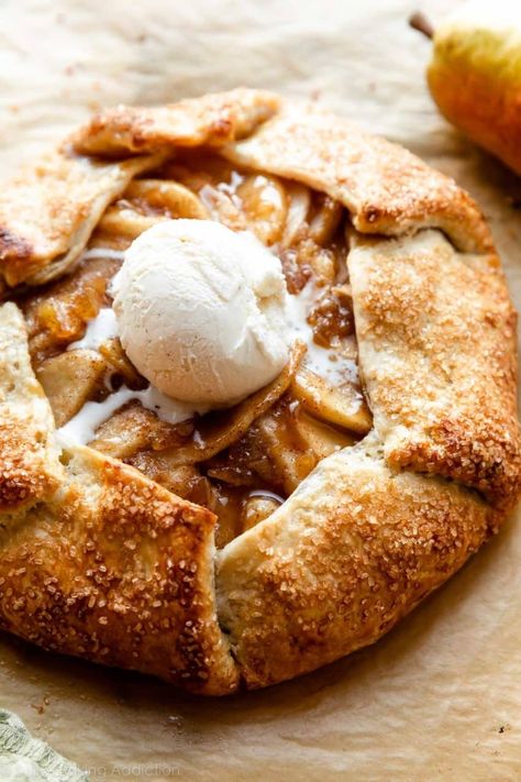 Pear Recipes Easy, Ginger Desserts, Pear Galette, Pear Dessert Recipes, Ginger Pear, Crystallized Ginger, Caramel Pears, Pear Pie, Pear Dessert