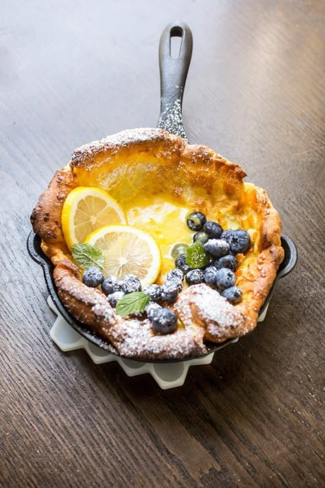 Mini Dutch Babies with Lemon Curd and Blueberries - Nerds with Knives Dutch Babies, Dutch Baby Pancake, Slow Cooker Desserts, Dutch Baby, Think Food, Lemon Curd, Food Breakfast, Breakfast And Brunch, Breakfast Foods