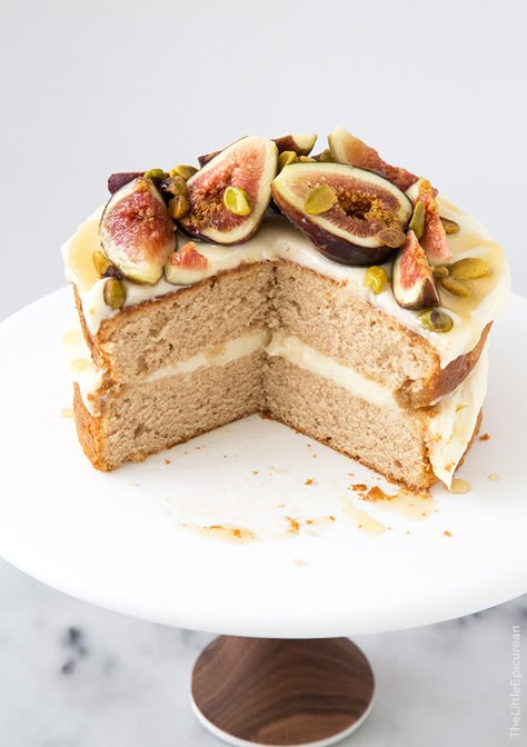 Honey Earl Grey Fig Cake- The Little Epicurean Summer Picnic Desserts, Picnic Desserts, Fig Cake, Fig Recipes, Bake Dessert, Earl Grey, Food Cakes, Dessert Ideas, No Bake Desserts