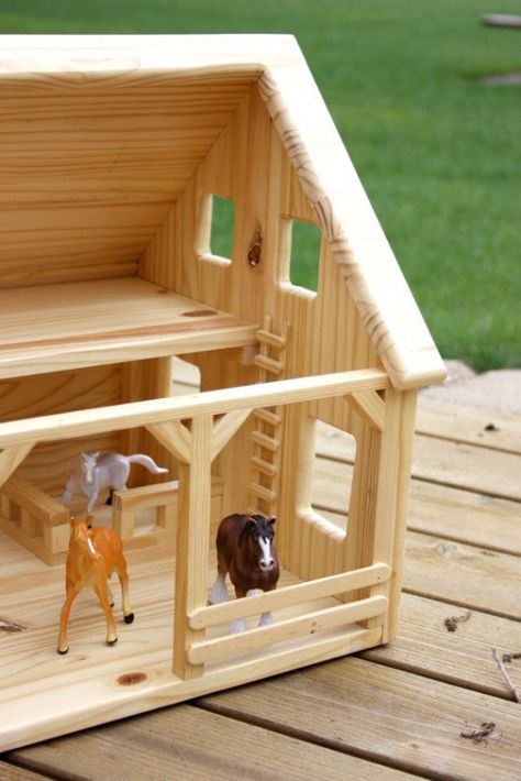 Wood Barn #kidswoodcrafts Wooden Toy Barn, Jewelry Box Plans, Diy Horse Barn, Toy Barn, Woodworking Logo, Wooden Barn, Wood Barn, Doll House Plans, Toy House