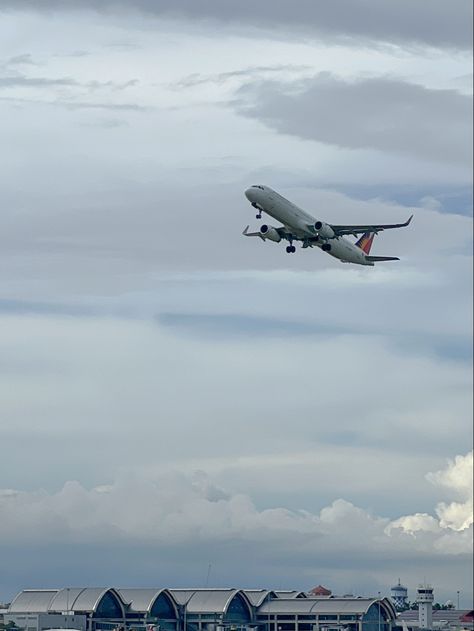 This is a picture of an aircraft that just took off in Mactan-Cebu International Airport Mactan Cebu International Airport, Cebu Airport, Mactan Cebu, Cebu Pacific, Steam Engine, Cebu, City Aesthetic, International Airport, Steam