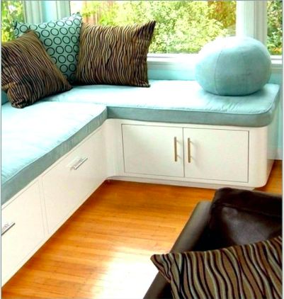 Sitout Designs With Seating, Wooden Corner Seating, Corner Bench Seating With Storage, Kitchen Corner Bench Seating, Banquette Seating With Storage, Outdoor Corner Bench, Window Storage Bench, Seating With Storage, Kitchen Corner Bench