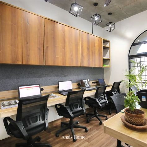 Staff Desk Office Cabin Design Interior, Cabin Design Interior, Office Cabin Design, Small Office Design Interior, Expand Furniture, Office Design Interior, Office Cabin, Small Office Design, Office Workstations