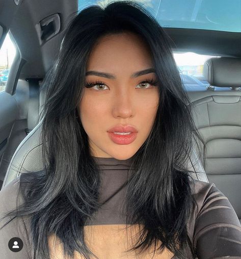 Black Hair On Asian Women, Jet Black Hair Asian, Dark Hair Asian, Asian Girl Haircut, Asian Black Hair, Black Hair Asian, Black Hair Haircuts, Dark Black Hair, Best Haircuts For Women