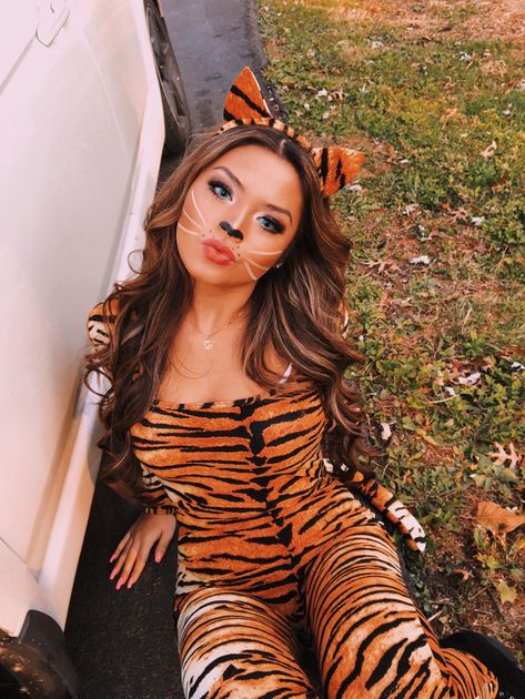 Halloween Tiger Costumes Women, Zoo Animals Halloween Costumes, Halloween Animal Costumes For Women, Halloween Costumes Animals Women, Cougar Costume Woman, Tiger Outfit Women, Cute Animal Costumes Women, Tiger Halloween Costume Women, Lion Halloween Costume Women