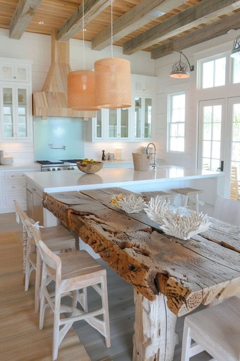 Coastal Kitchens: Design Ideas for a Beachy Vibe - Kitchen Informant Beach Shack Kitchen, Whale Basket, Beach House Decor Kitchen, Beachy Kitchens, Coastal Kitchens, Small Beach Houses, Coastal Kitchen Design, Natural Wood Kitchen, Kitchens Design