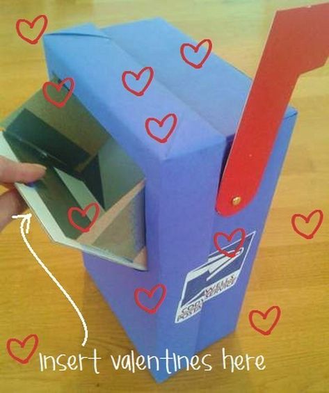 You can also make a mail box… | 26 Ways To Make Sure Your Kid Has The Best Valentine's Day Ever Valentines Box Ideas, Diy Valentines Box, Valentine's Boxes, Valentine Boxes For School, Kids Valentine Boxes, Valentine Box Ideas, Valentine Card Box, Valentines Bricolage, Valentine Mailbox