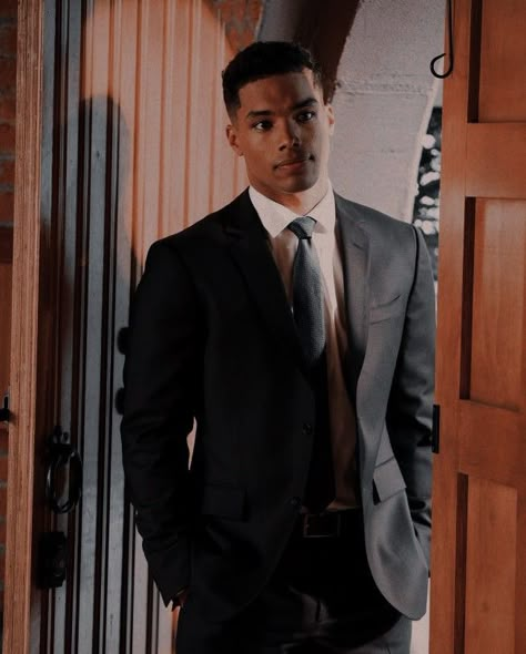 Lecturer Outfit, Black Face Claims Male, Old Money Black Men, Dragon Slippers, Professor Aesthetic, Rome Flynn, Blaise Zabini, Mixed Guys, Visit Rome