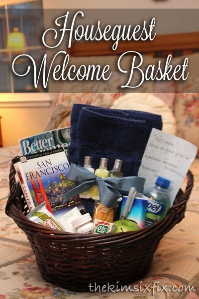 Guest Gift Basket, Guest Room Baskets, Guest Welcome Baskets, Welcome Gift Basket, Guest Basket, Bed And Breakfast Ideas, House Guest Gifts, Guest Room Essentials, Welcome Basket