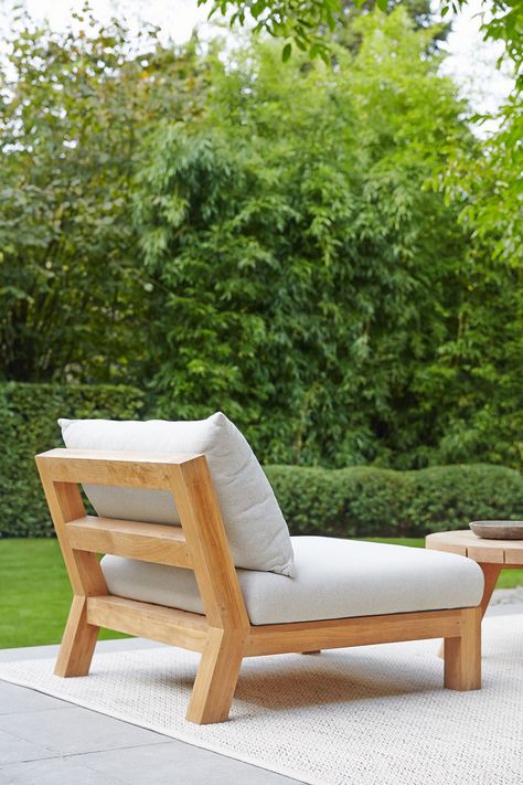 Outdoor Chairs Design, Custom Woodworking Projects, Wooden Sofa Set Designs, Unique Sofas, Lawn Furniture, Wooden Sofa Set, Outdoor Living Design, Outside Furniture, Anna White Diy Plans Furniture