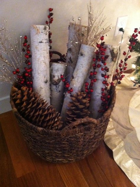 Birch Basket Christmas, Christmas Blanket Basket Decor, Rustic Cabin Christmas, Coal Bucket Christmas Decor, Fireplace Basket Decor, Mountain Lodge Christmas Decor Ideas, Christmas Basket Decor, Birch Tree Decor Christmas, Lodge Christmas Decor