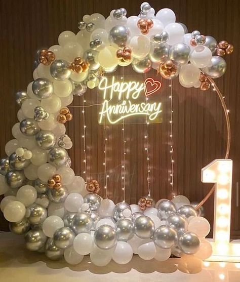 1st Wedding Anniversary Decoration Ring Balloon Decoration, Silver Wedding Anniversary Decorations, 25th Anniversary Decor, 25th Wedding Anniversary Decorations, 25th Marriage Anniversary, Anniversary Decoration Ideas, 25th Anniversary Decorations, Ring Balloon, 50th Wedding Anniversary Decorations